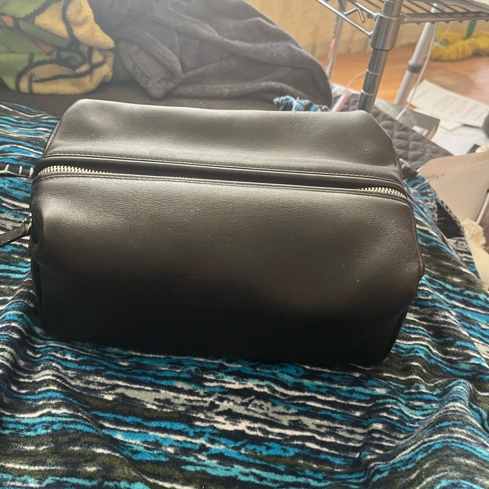 Coach Dopp kit